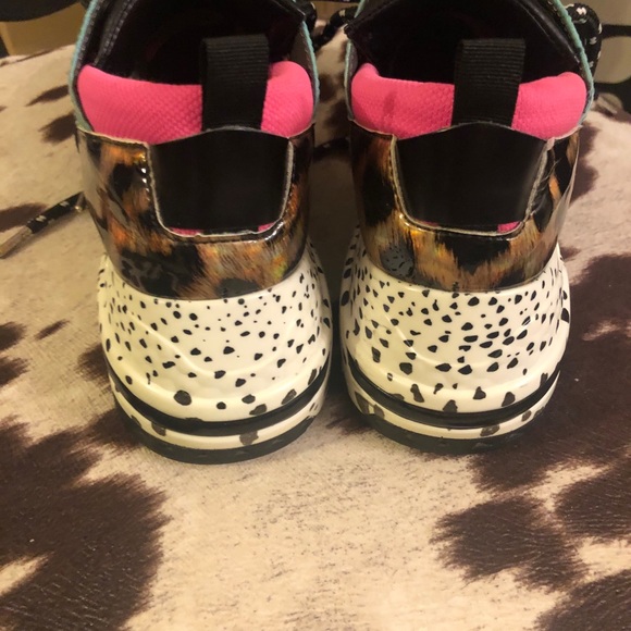 **Steve Madden’s** SZ 7.5 - Picture 4 of 9